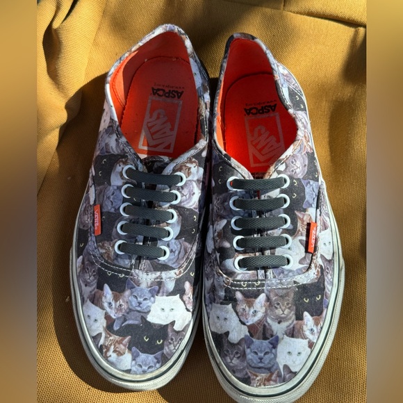 Vans x ASPCA cats authentic limited edition 8 m 9.5 w 😽😽😽 rare htf - Picture 8 of 11